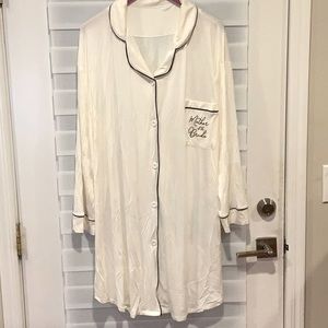 Event Blossom Mother of the Bride nightgown. Unsized. See measurements